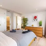 Luxury Sea View Penthouse - *
