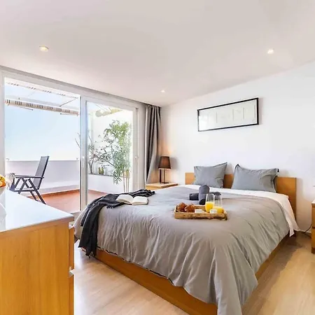 Luxury Sea View Penthouse - *