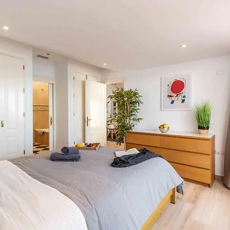 Luxury Sea View Penthouse - *