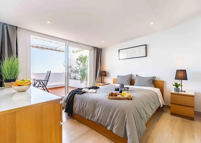 Luxury Sea View Penthouse - *