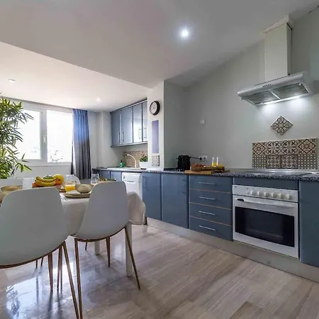 Luxury Sea View Penthouse - *