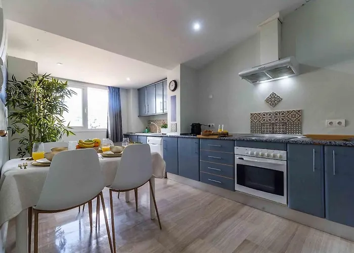 Luxury Sea View Penthouse - *