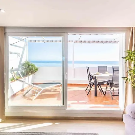 Luxury Sea View Penthouse - 아파트 푸엔히롤라