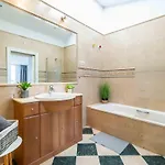 דירה Luxury Sea View Penthouse - פואנגירולה