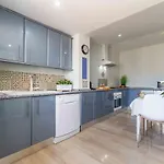 Luxury Sea View Penthouse - * פואנגירולה